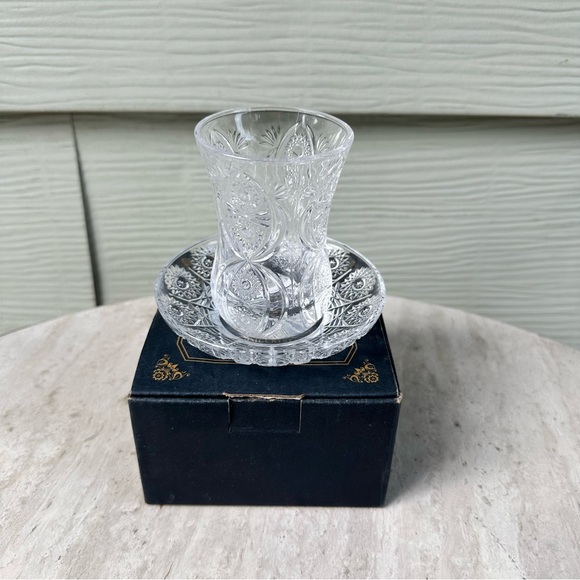 Crystal Clear Glass Tea Cup and Saucer Set of 6 NIB - Picture 2 of 8